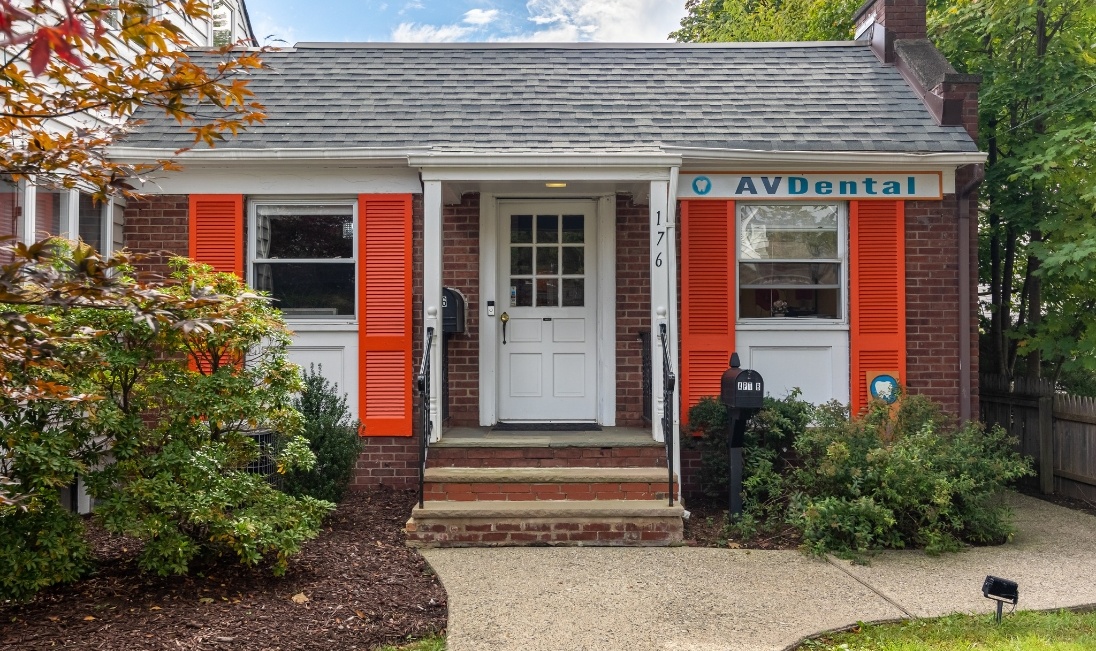 Outside view of A V Dental Associates of Ramsey